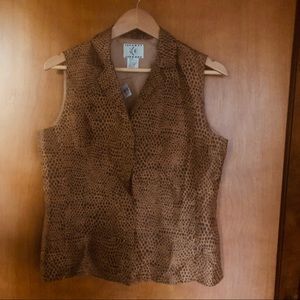 NWT: ICE animal print vest